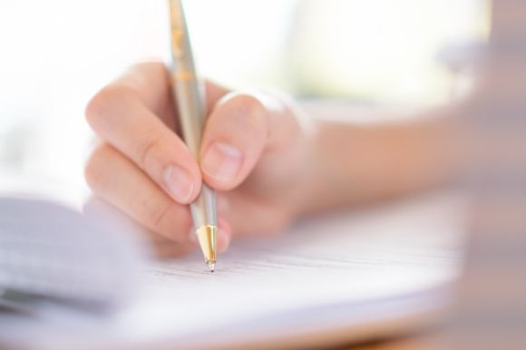Θες να κάνεις τη συγγραφή επάγγελμα; Μάθε πώς!